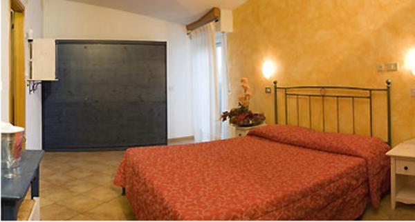 Hotel Carol Rimini Pokoj fotografie